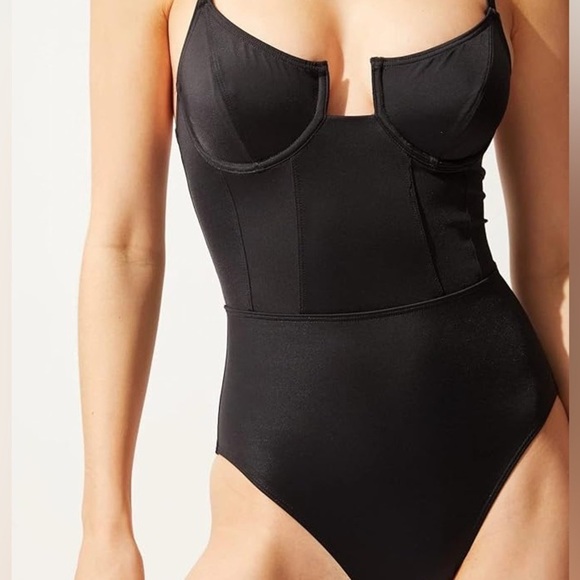 Solid & Striped | The Veronica One Piece In Black Size large - Picture 1 of 8